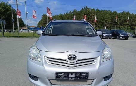 Toyota Verso I, 2010 год, 1 349 000 рублей, 2 фотография