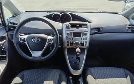 Toyota Verso I, 2010 год, 1 349 000 рублей, 18 фотография