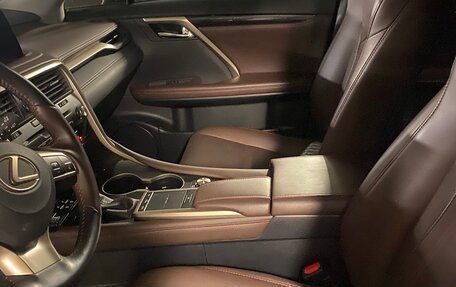 Lexus RX IV рестайлинг, 2020 год, 5 900 000 рублей, 3 фотография