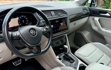 Volkswagen Tiguan II, 2018 год, 4 180 000 рублей, 5 фотография