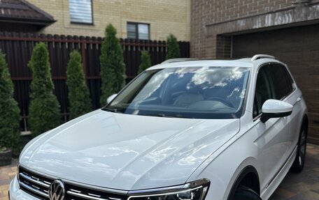 Volkswagen Tiguan II, 2018 год, 4 180 000 рублей, 16 фотография