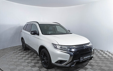 Mitsubishi Outlander III рестайлинг 3, 2020 год, 3 049 000 рублей, 3 фотография