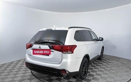 Mitsubishi Outlander III рестайлинг 3, 2020 год, 3 049 000 рублей, 5 фотография