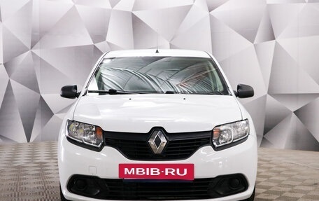 Renault Logan II, 2018 год, 839 000 рублей, 8 фотография