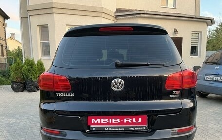 Volkswagen Tiguan I, 2014 год, 1 490 000 рублей, 2 фотография
