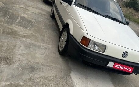 Volkswagen Passat B3, 1988 год, 310 000 рублей, 1 фотография
