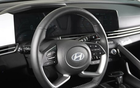 Hyundai Elantra, 2023 год, 2 749 000 рублей, 12 фотография