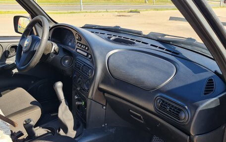 Chevrolet Niva I рестайлинг, 2016 год, 710 000 рублей, 11 фотография