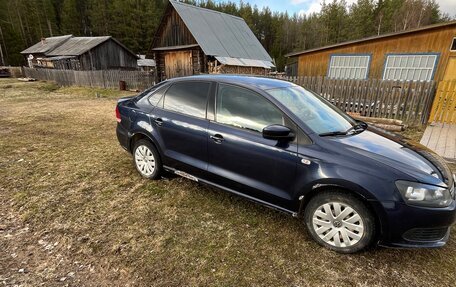 Volkswagen Polo VI (EU Market), 2013 год, 715 000 рублей, 2 фотография