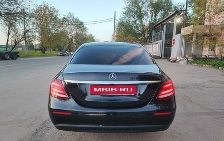 Mercedes-Benz E-Класс, 2018 год, 1 930 000 рублей, 5 фотография