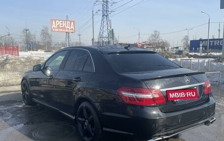 Mercedes-Benz E-Класс, 2010 год, 1 500 000 рублей, 6 фотография