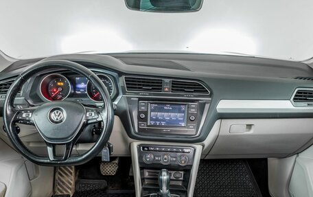 Volkswagen Tiguan II, 2017 год, 2 300 000 рублей, 12 фотография