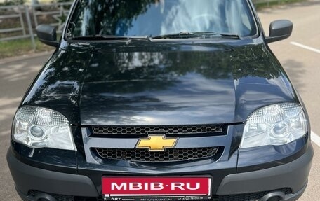 Chevrolet Niva I рестайлинг, 2015 год, 630 000 рублей, 2 фотография