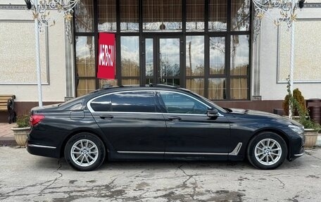 BMW 7 серия, 2017 год, 3 199 999 рублей, 4 фотография