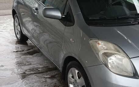 Toyota Yaris III рестайлинг, 2008 год, 540 000 рублей, 3 фотография