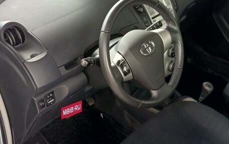 Toyota Yaris III рестайлинг, 2008 год, 540 000 рублей, 9 фотография