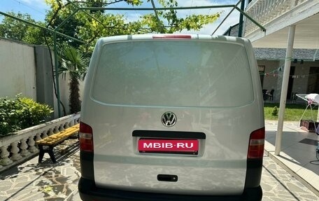 Volkswagen Transporter T5 рестайлинг, 2006 год, 1 390 000 рублей, 4 фотография