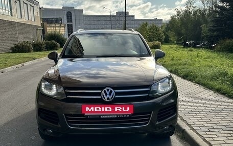 Volkswagen Touareg III, 2012 год, 2 590 000 рублей, 3 фотография