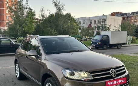 Volkswagen Touareg III, 2012 год, 2 590 000 рублей, 2 фотография