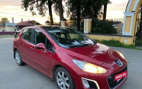 Peugeot 308 II, 2011 год, 700 000 рублей, 3 фотография