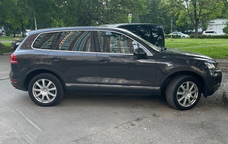 Volkswagen Touareg III, 2010 год, 1 700 000 рублей, 3 фотография