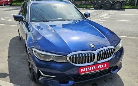 BMW 3 серия, 2019 год, 3 400 000 рублей, 17 фотография