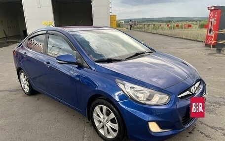 Hyundai Solaris II рестайлинг, 2011 год, 720 000 рублей, 6 фотография