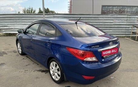 Hyundai Solaris II рестайлинг, 2011 год, 720 000 рублей, 13 фотография