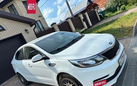 KIA Rio III рестайлинг, 2015 год, 1 100 000 рублей, 19 фотография