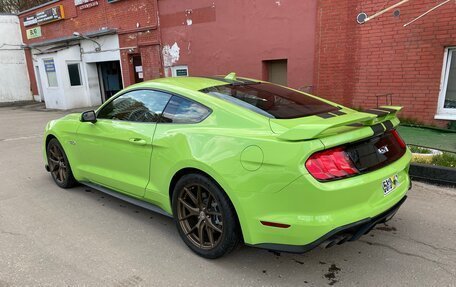 Ford Mustang VI рестайлинг, 2020 год, 4 500 000 рублей, 5 фотография