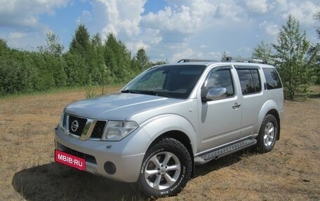 Nissan Pathfinder, 2007 год, 1 350 000 рублей, 2 фотография