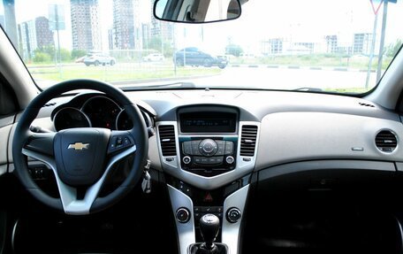 Chevrolet Cruze II, 2011 год, 839 955 рублей, 6 фотография