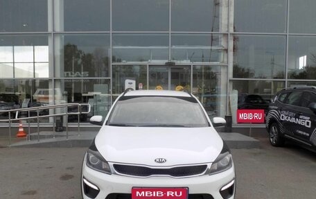 KIA Rio IV, 2018 год, 1 550 000 рублей, 2 фотография