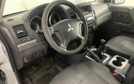 Mitsubishi Pajero IV, 2010 год, 1 790 000 рублей, 9 фотография