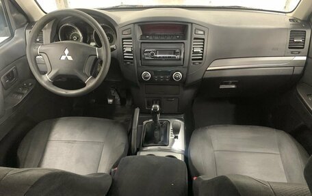 Mitsubishi Pajero IV, 2010 год, 1 790 000 рублей, 11 фотография