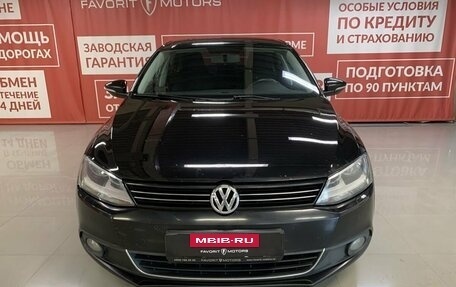 Volkswagen Jetta VI, 2013 год, 973 069 рублей, 2 фотография