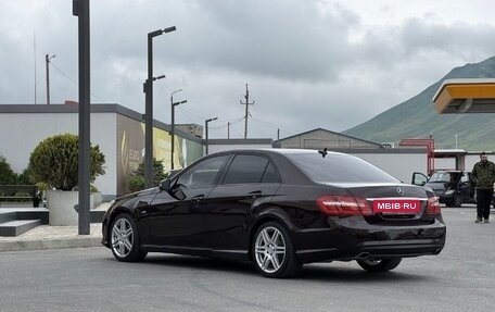 Mercedes-Benz E-Класс, 2011 год, 1 640 000 рублей, 10 фотография