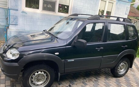 Chevrolet Niva I рестайлинг, 2011 год, 630 000 рублей, 7 фотография