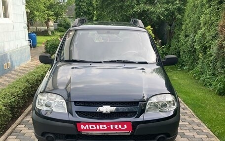 Chevrolet Niva I рестайлинг, 2011 год, 630 000 рублей, 5 фотография