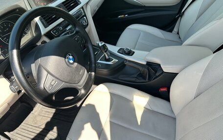 BMW 3 серия, 2016 год, 2 400 000 рублей, 5 фотография