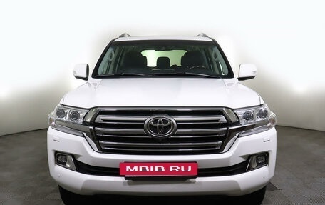 Toyota Land Cruiser 200, 2015 год, 5 999 000 рублей, 2 фотография