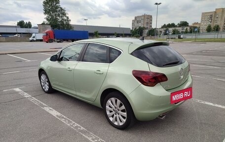 Opel Astra J, 2010 год, 685 000 рублей, 7 фотография