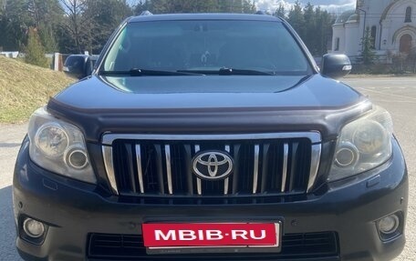 Toyota Land Cruiser Prado 150 рестайлинг 2, 2011 год, 2 900 000 рублей, 2 фотография