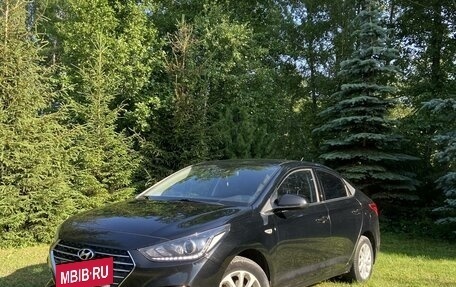 Hyundai Solaris II рестайлинг, 2019 год, 1 600 000 рублей, 3 фотография