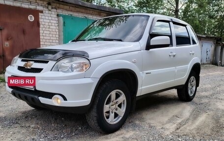 Chevrolet Niva I рестайлинг, 2017 год, 830 000 рублей, 8 фотография