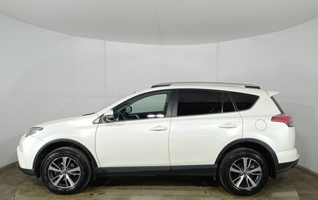 Toyota RAV4, 2017 год, 2 430 000 рублей, 8 фотография