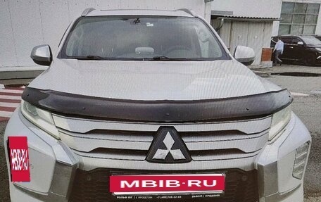 Mitsubishi Pajero Sport III рестайлинг, 2020 год, 3 775 000 рублей, 6 фотография