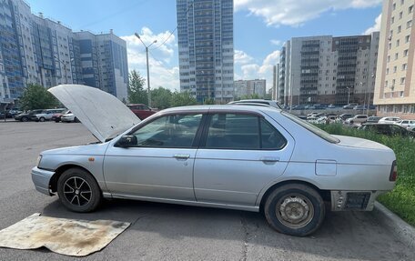 Nissan Bluebird XI, 2001 год, 290 000 рублей, 2 фотография