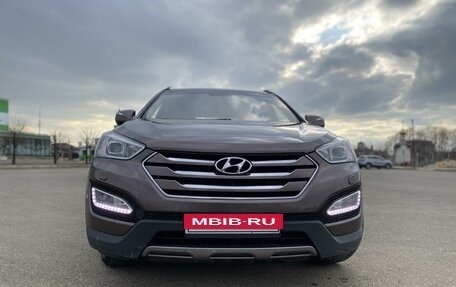 Hyundai Santa Fe III рестайлинг, 2012 год, 1 855 000 рублей, 2 фотография