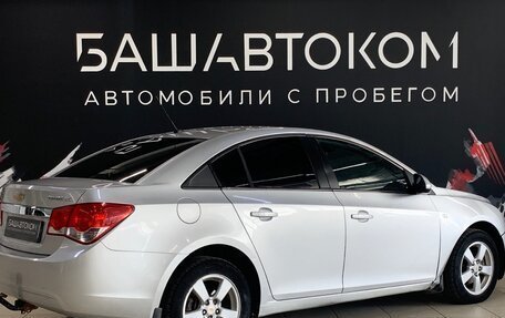 Chevrolet Cruze II, 2011 год, 740 000 рублей, 2 фотография